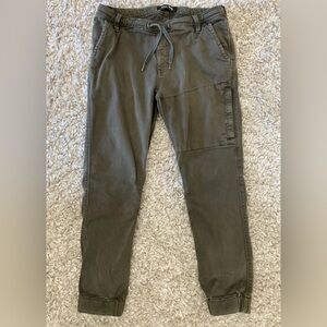 DU/ER DUER No Sweat Joggers Pants Mens  Dark Green Color 32/29 Relaxed Taper